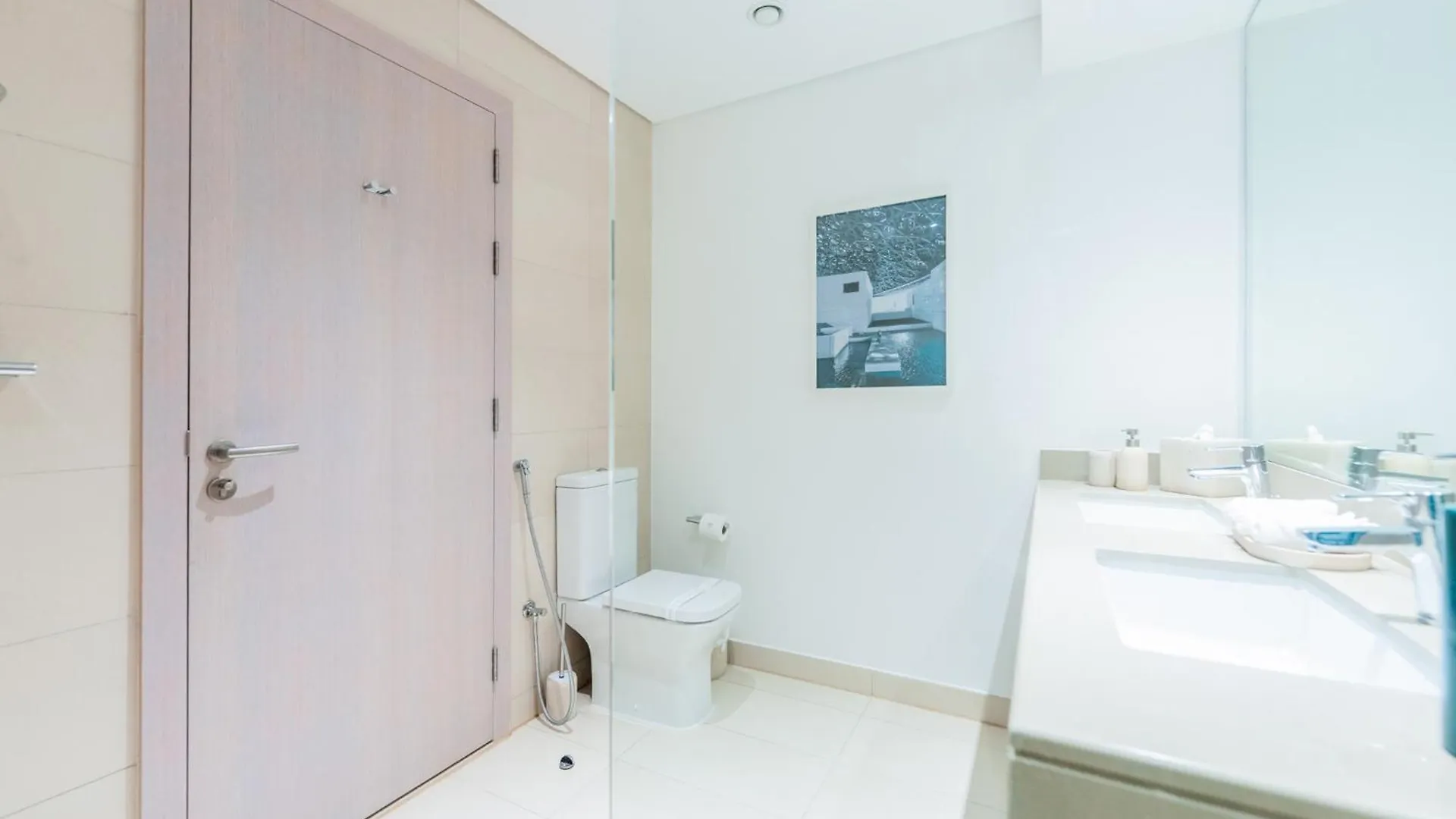 Two Bedroom Apartment By Otolo Homes With Free Yas Theme Park Tickets Αμπού Ντάμπι