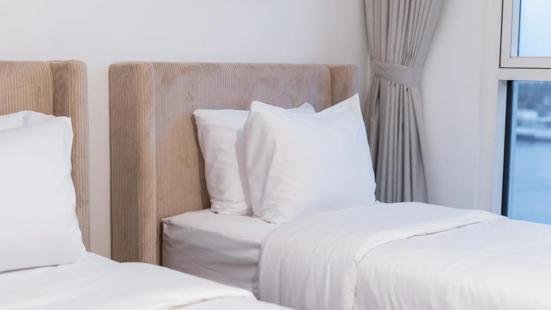 Two Bedroom Apartment By Otolo Homes With Free Yas Theme Park Tickets Αμπού Ντάμπι 0*,
