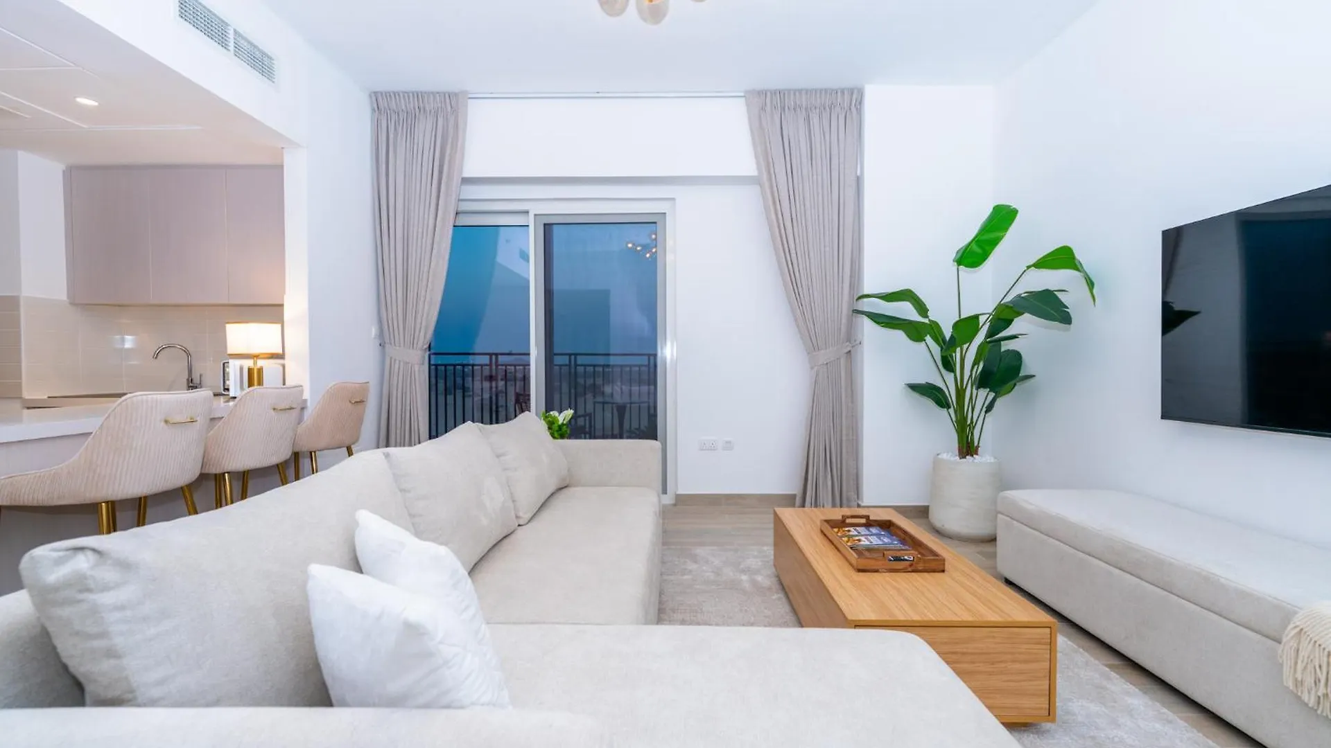 Two Bedroom Apartment By Otolo Homes With Free Yas Theme Park Tickets Αμπού Ντάμπι Ηνωμένα Αραβικά Εμιράτα