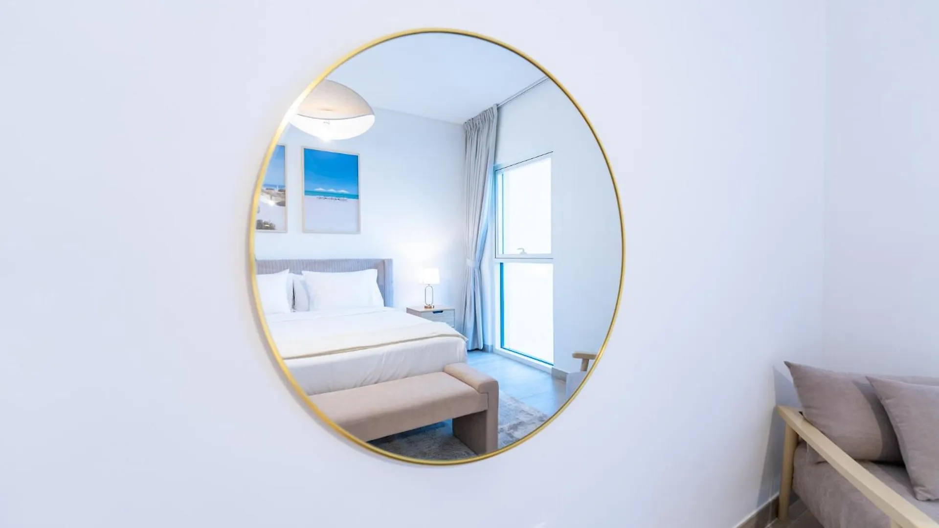 Two Bedroom Apartment By Otolo Homes With Free Yas Theme Park Tickets Abu Dhabi Förenade Arabemiraten