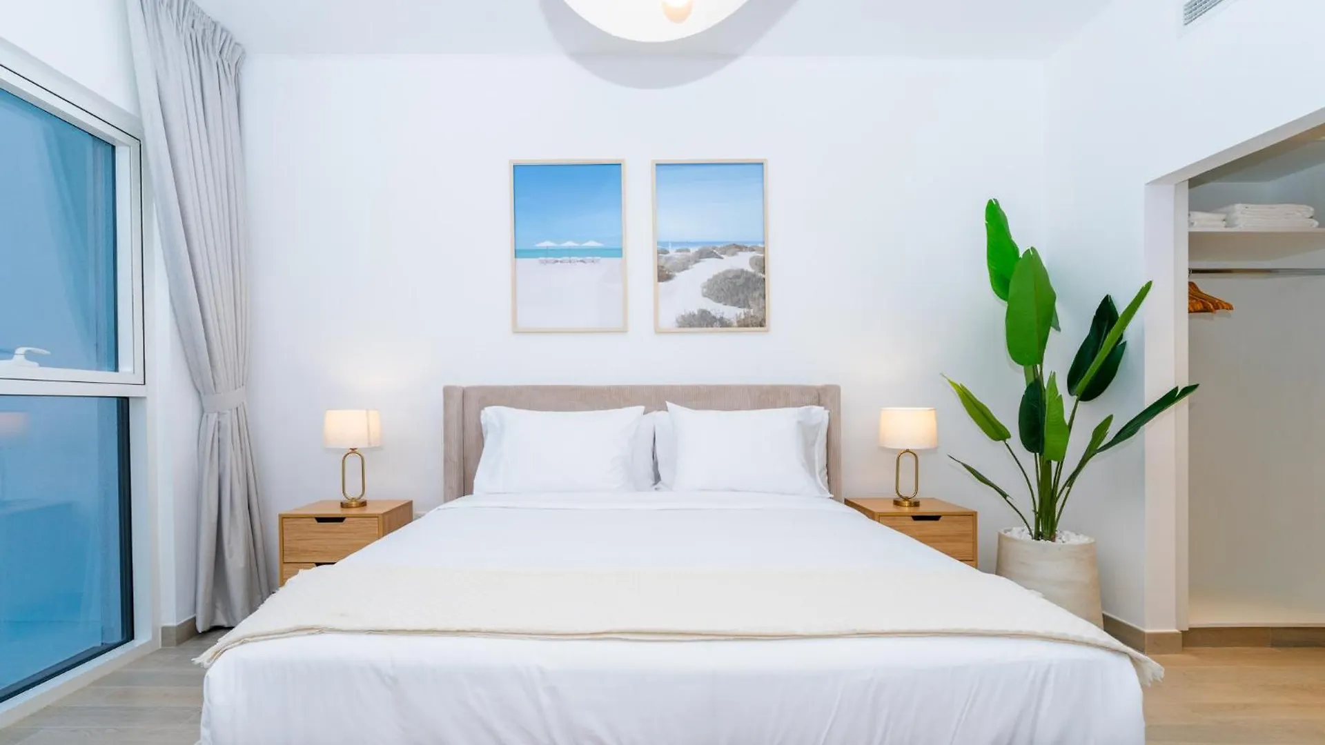 Two Bedroom Apartment By Otolo Homes With Free Yas Theme Park Tickets Abu Dhabi 0*,