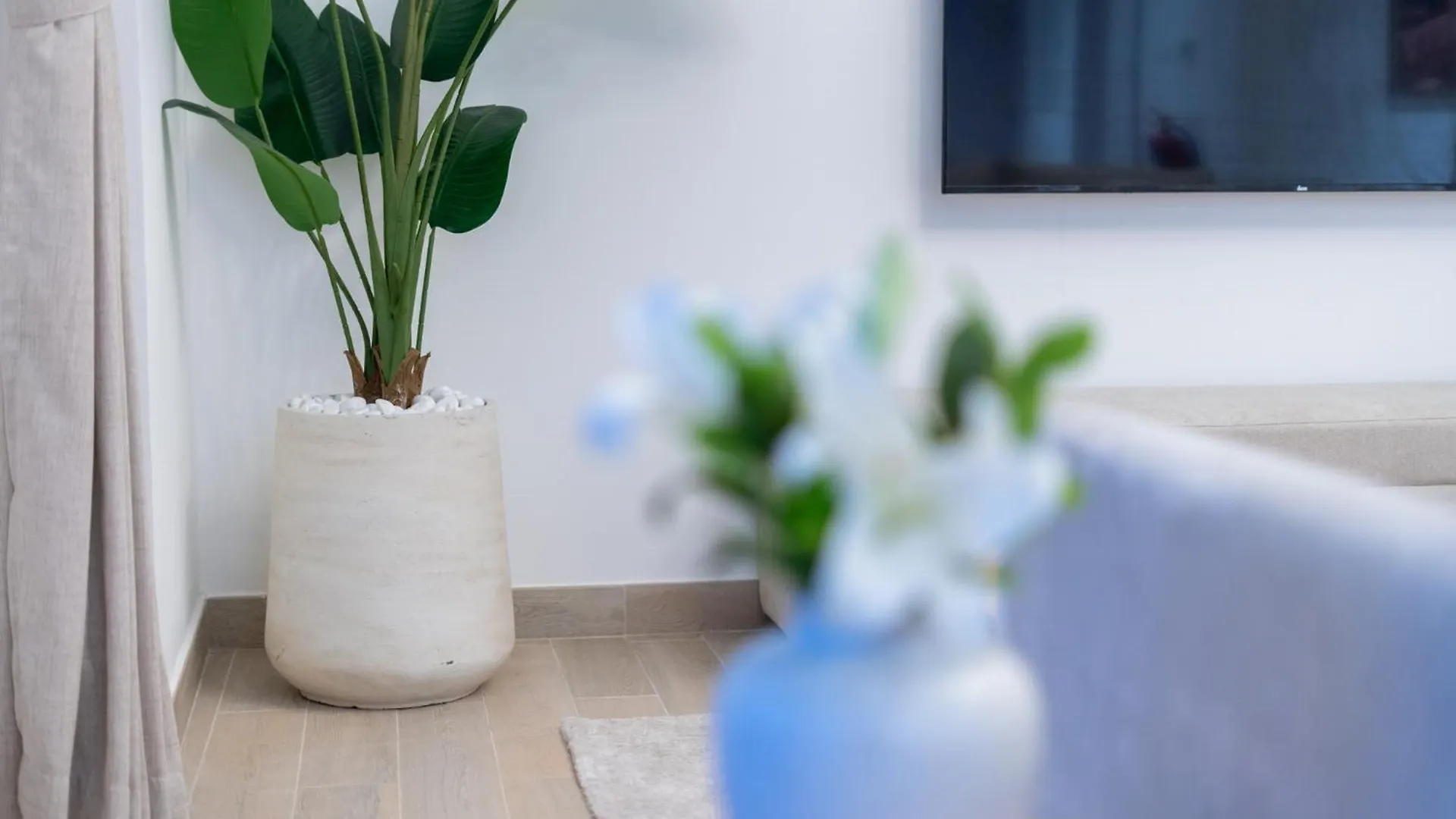 Two Bedroom Apartment By Otolo Homes With Free Yas Theme Park Tickets Abu Dhabi 0*,